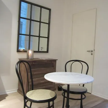 Les Du Centre De Apartment *
